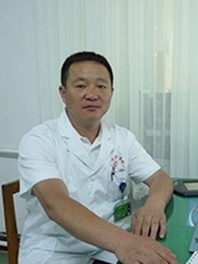 霍福成