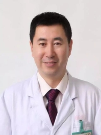 李英俊