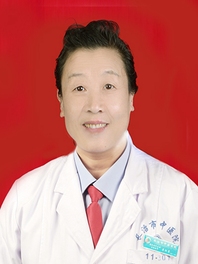 李荷英