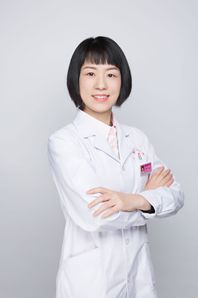 周玲