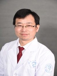 黄华平