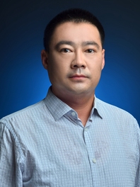 王鑫