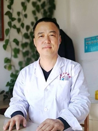 王新刚