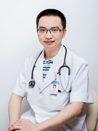 容健成