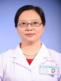 邱莹