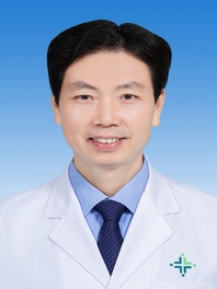 何伟东