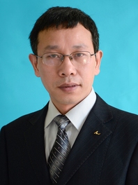 史新华