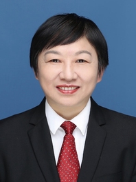 秦美华  