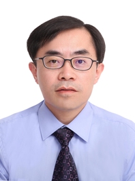 褚衍六