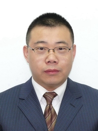 周华成