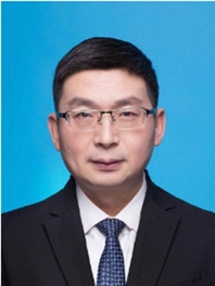 李颢