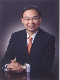 王俊