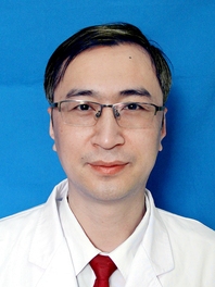 李伟