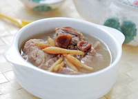 白茅根炖猪肉