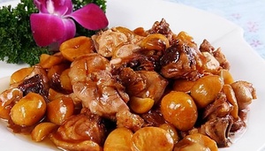 板栗烧鸡块