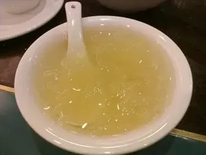银耳鸡汤