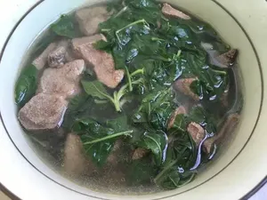 枸杞叶猪肝汤