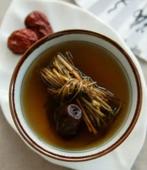 鸡骨草煲红枣