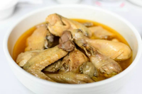 黄酒炖鸡公
