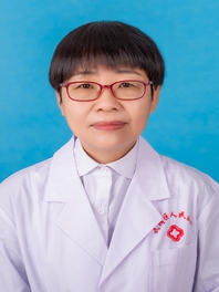 周英