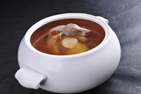 双钩牛膝乳鸽煲