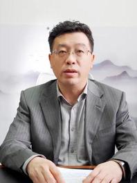 张皞男