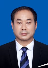 黄国富