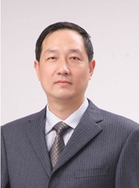 施辉