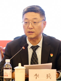 李兵