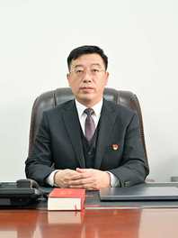 张皞男