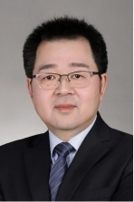 杨健