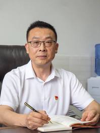 熊文中
