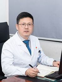 万小勇