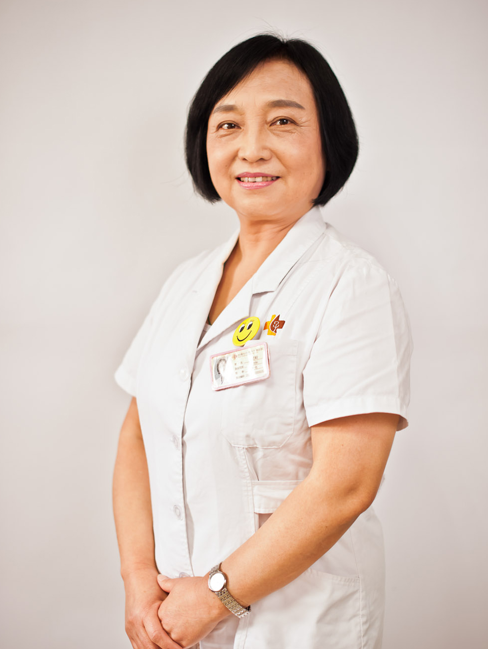关于北京西苑中医院东城区票贩子挂号电话，打开有联系方式的信息