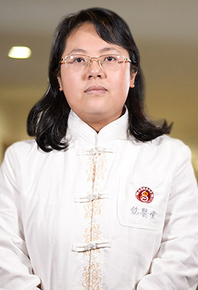 周滢