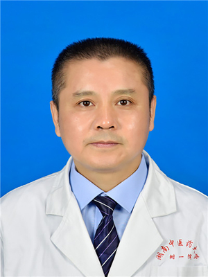 何泽云