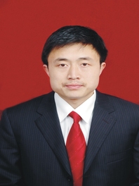 张坤