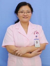 佟丽