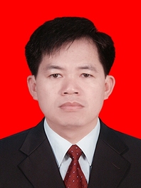 邱文
