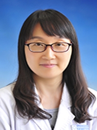 李君