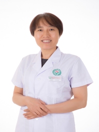 李秋英
