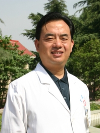 陈必武