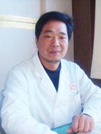 邱东文