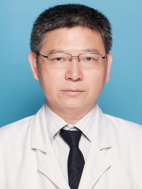 何建国