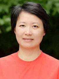 易晓芳