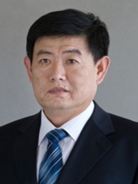 王启荣