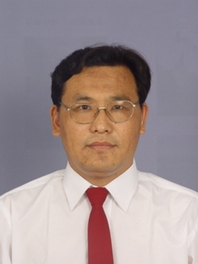 闫长明