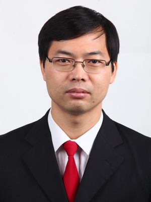 李春坚