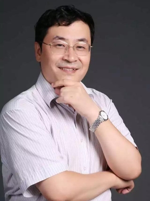 王佳伟