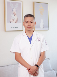 李金晟